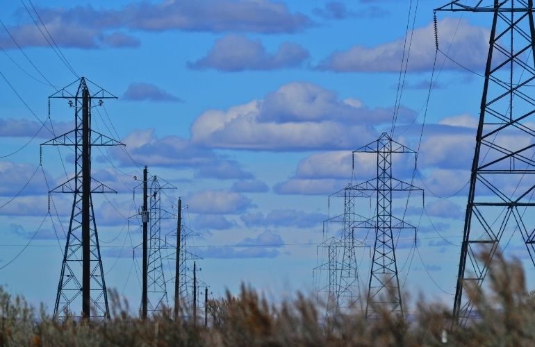 Hundreds of environmental, consumer groups request investigation of electric utility industry