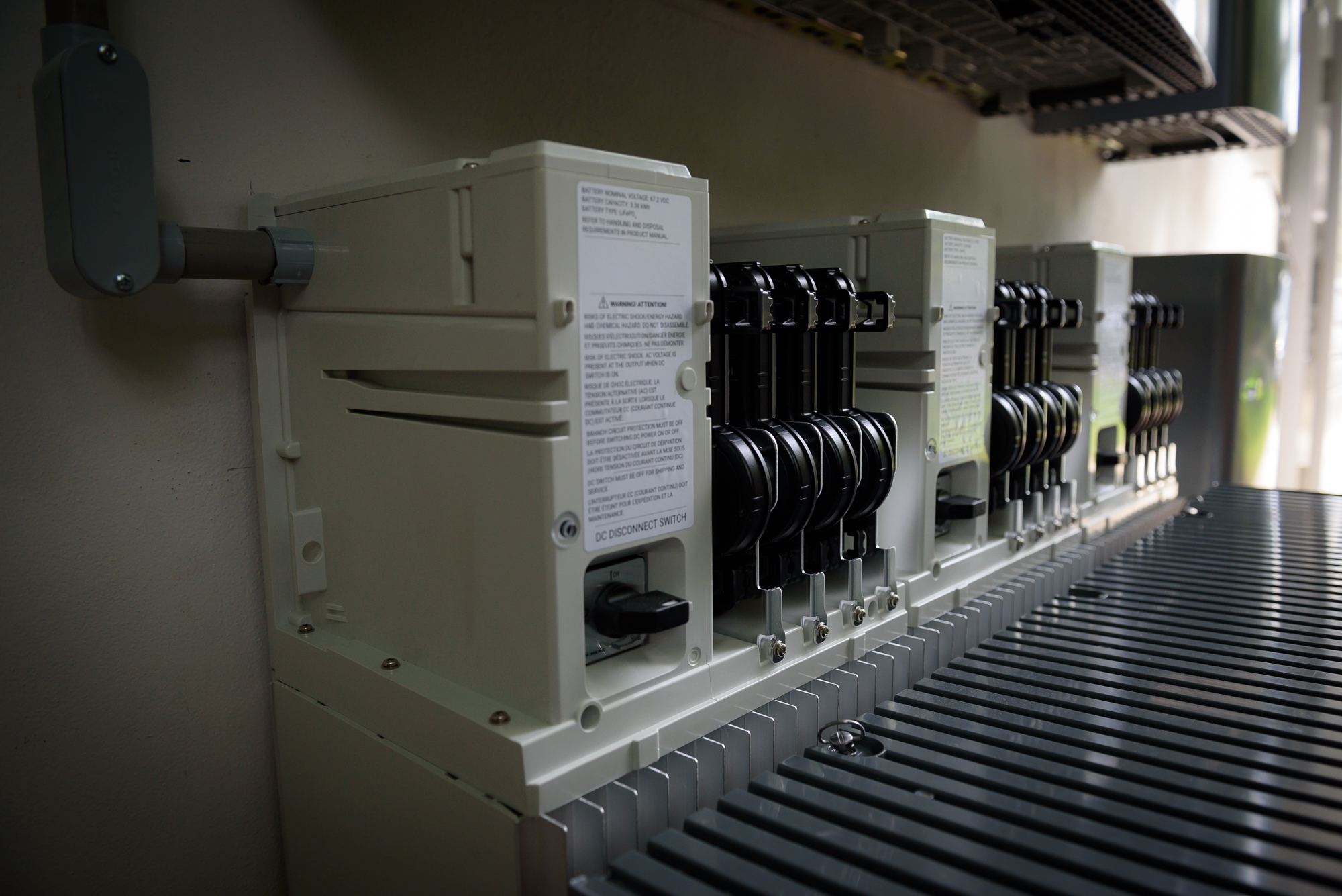 A look inside the Enphase Encharge battery, with the multiple microinverters inside.