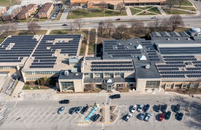 Wisconsin town offsets 50% of municipal energy use with rooftop solar