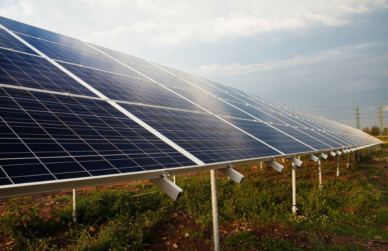 NextEra Energy 8-MW solar project powers Wisconsin state capital