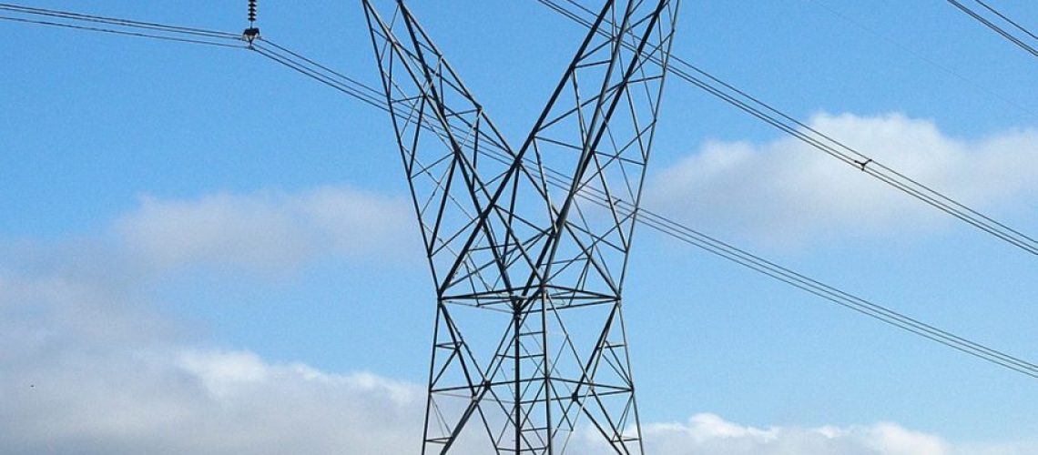 1024px-High_voltage_powerline_support_-_Hillsboro_Oregon-912x1200.jpg