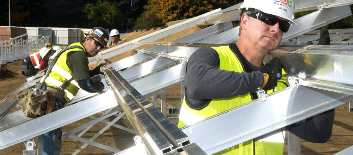 Baldock_Solar_Highway_Project_Oregon_frame_aligning.jpg