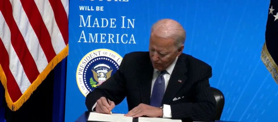 Biden_signing_the_Made_in_America_executive_order.jpg