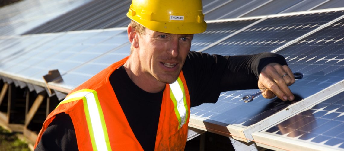 Installing_solar_panels_3077176261.jpg