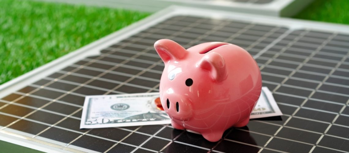 Solar-Financing-Spotlight-piggy-bank.jpg