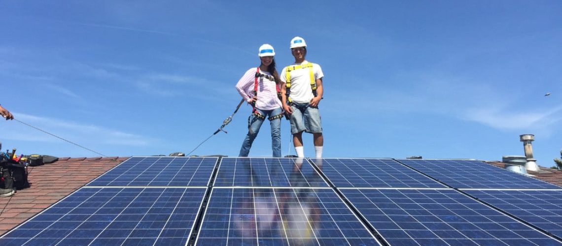 grid_alternatives_rooftop_pv_system_trainees_wordpress_web.jpg