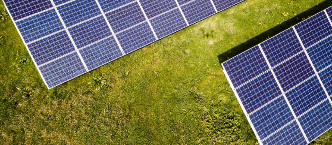 solar-panel-farm-stock-featured-770.png