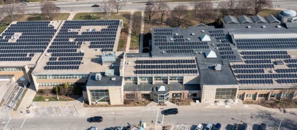 solaredge-wisconsin-rooftop-roof-solar-commercial-2..jpg